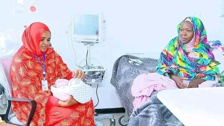 ለምክክር ጉባዔ መጥታ ወንድ ልጅ የተገላገለችው እናት የልጇን ሥም "ኮሚሽን" አለችዉ