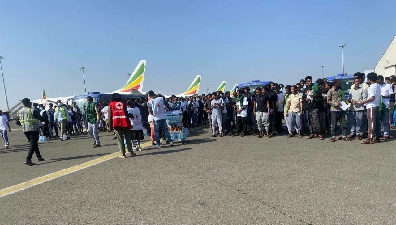 በሳዑዲ ዓረቢያ በአስቸጋሪ ሁኔታ ውስጥ የነበሩ 1,708 ኢትዮጵያውያን ወደ ሀገራቸው ተመለሱ